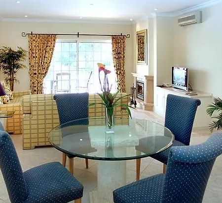 Apartment Sleeps 4 Pool Air Con T480235 *