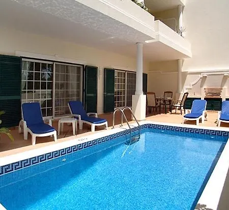 Sleeps 4 Pool Air Con T480235 * Vale do Lobo